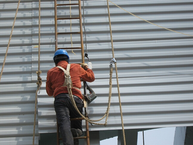 腰带式织带防坠器